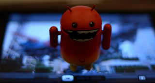 google droid robot on apple ipad